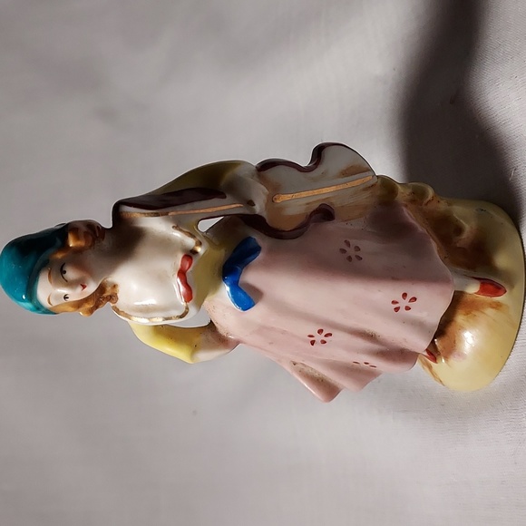 Vintage  Made in Occupied Japan Man With Mandolin Lady With Violin Figurines - Picture 6 of 9